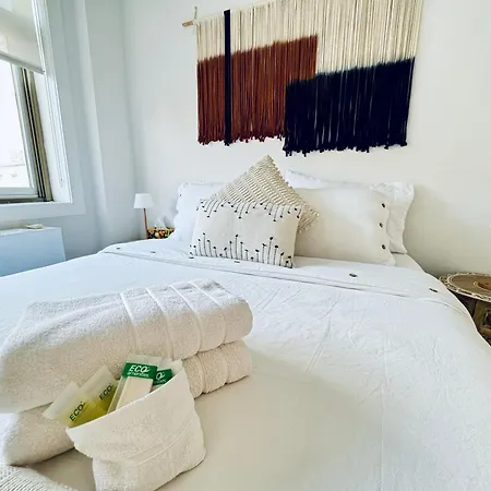 Stunning 3 Bedrooms Suite